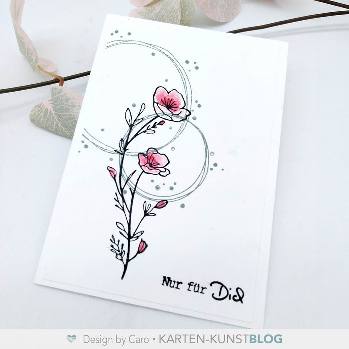 Zarte Blumenkarte mit Kreisen