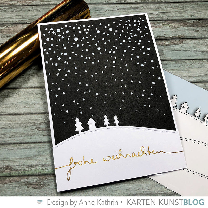Schnee in der Nacht - Weihnachtskarte mit weißer und goldener Hot Foil Folie