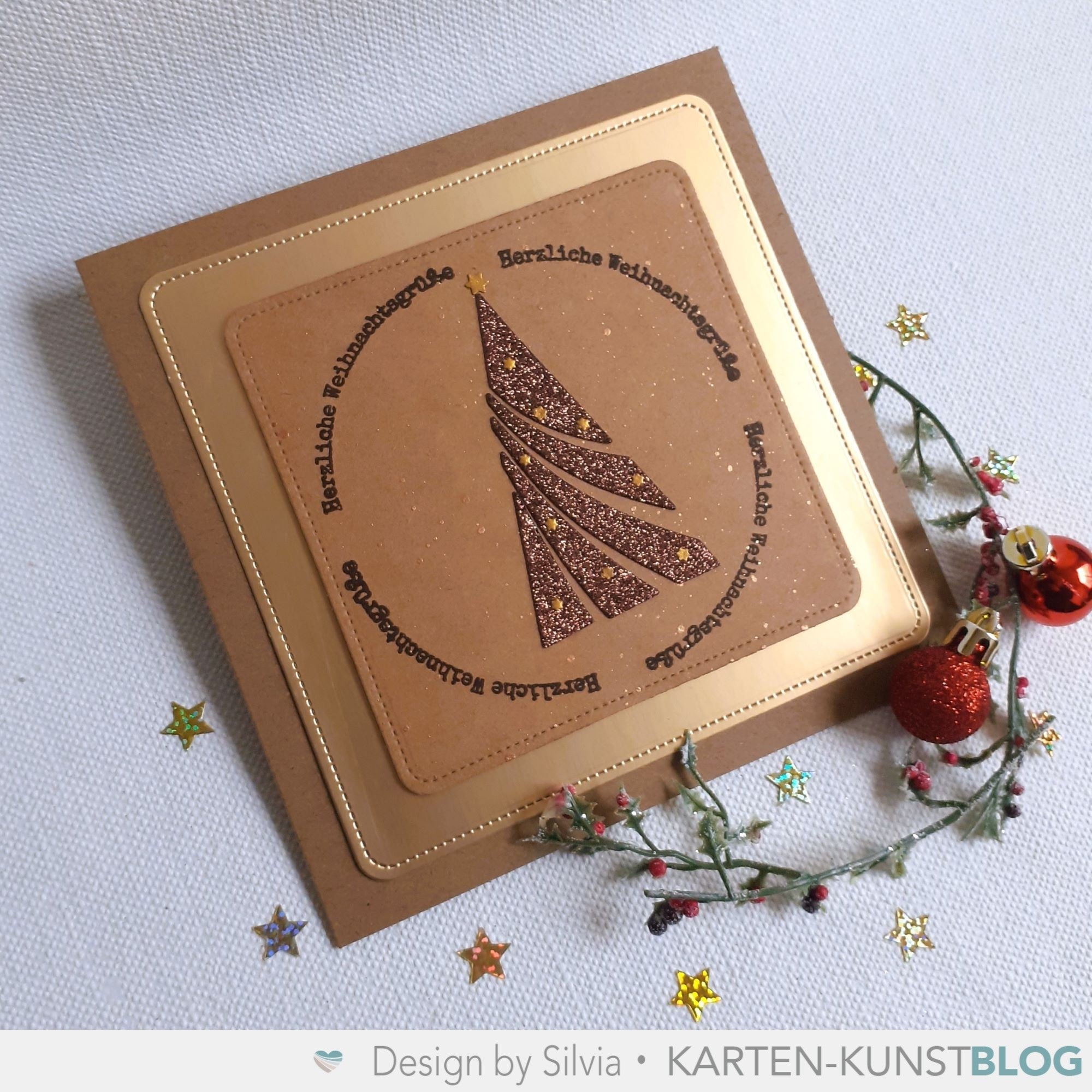 Resteverwertung mit Stil: Glitzernde Weihnachtskarte mit Wavy Tree
