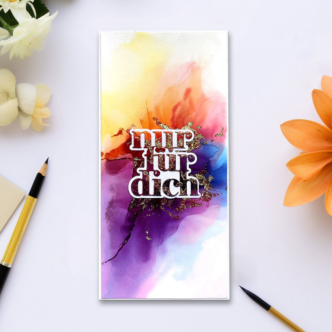 Karten-Kunst Anleitung #29 – Alcohol Inks Hintergrund aufgepeppt mit Hot Foil Folie