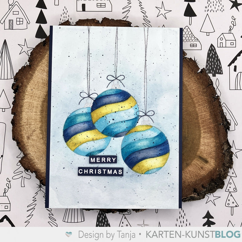 Moderne Weihnachtskarte mit Scribble Ornaments Christbaumkugeln