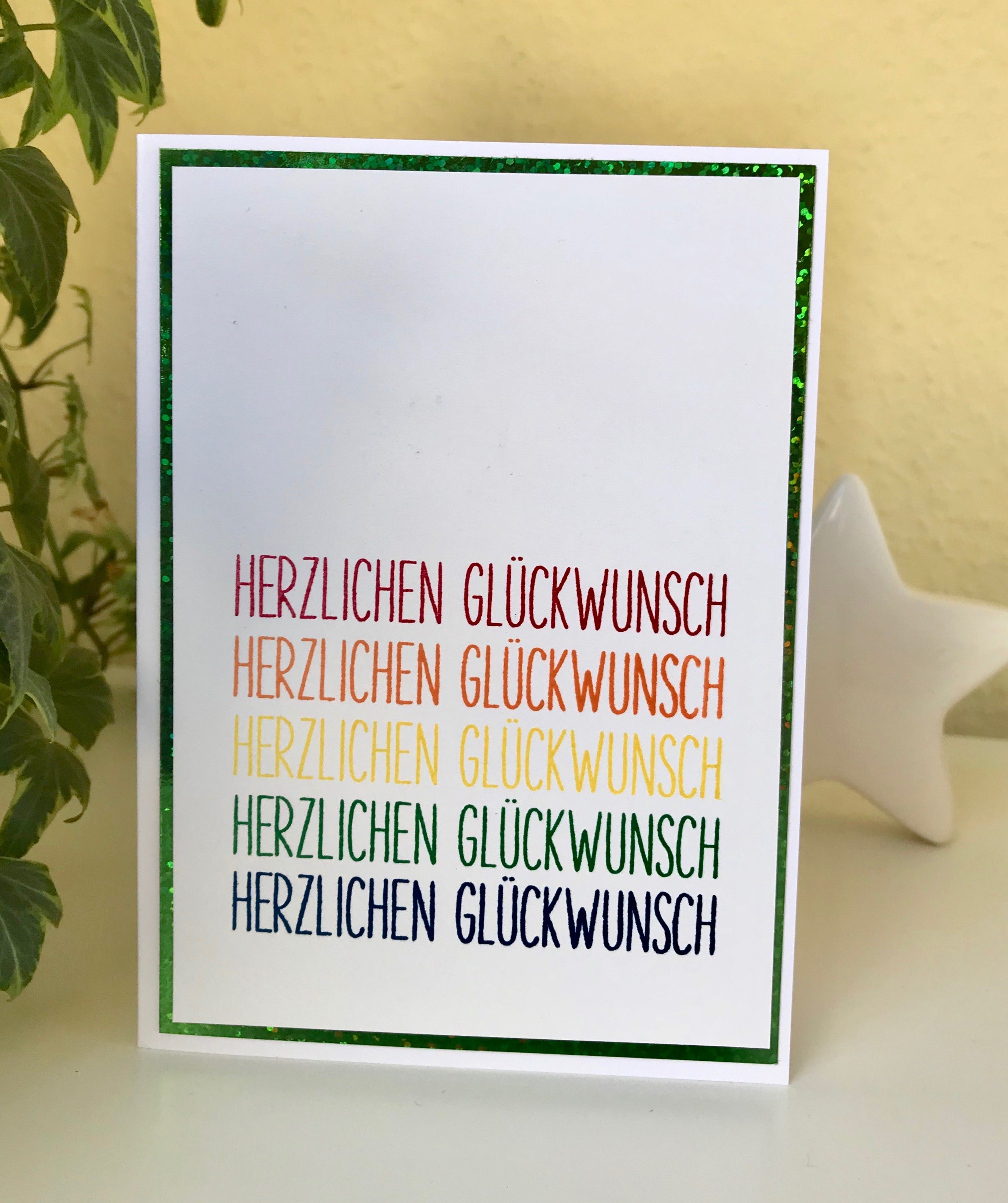 Regenbogenbunte Glückwünsche