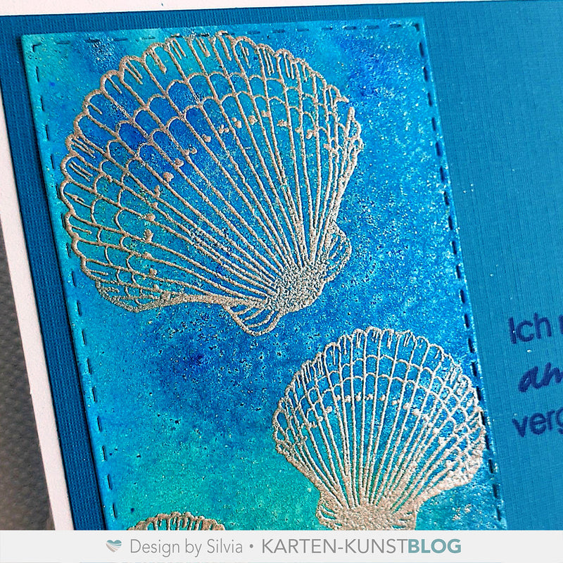 Maritime Glitzerkarte mit Muscheln und Struktur