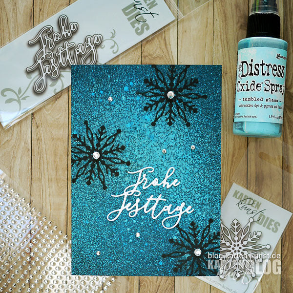Maskierte Schneeflocken mit Distress Oxide Sprays - mit Video!