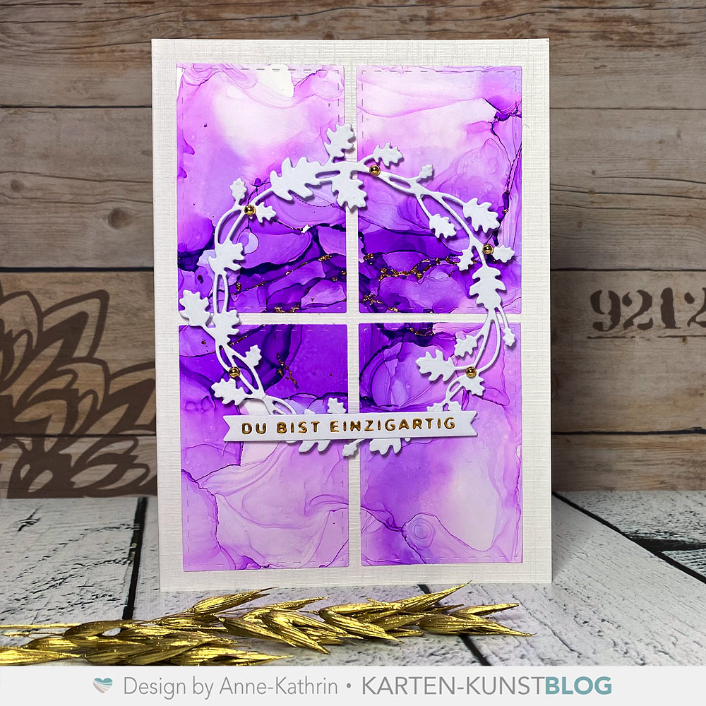 Alcohol Inks Fenster mit Hintergrund in Lila und Gold