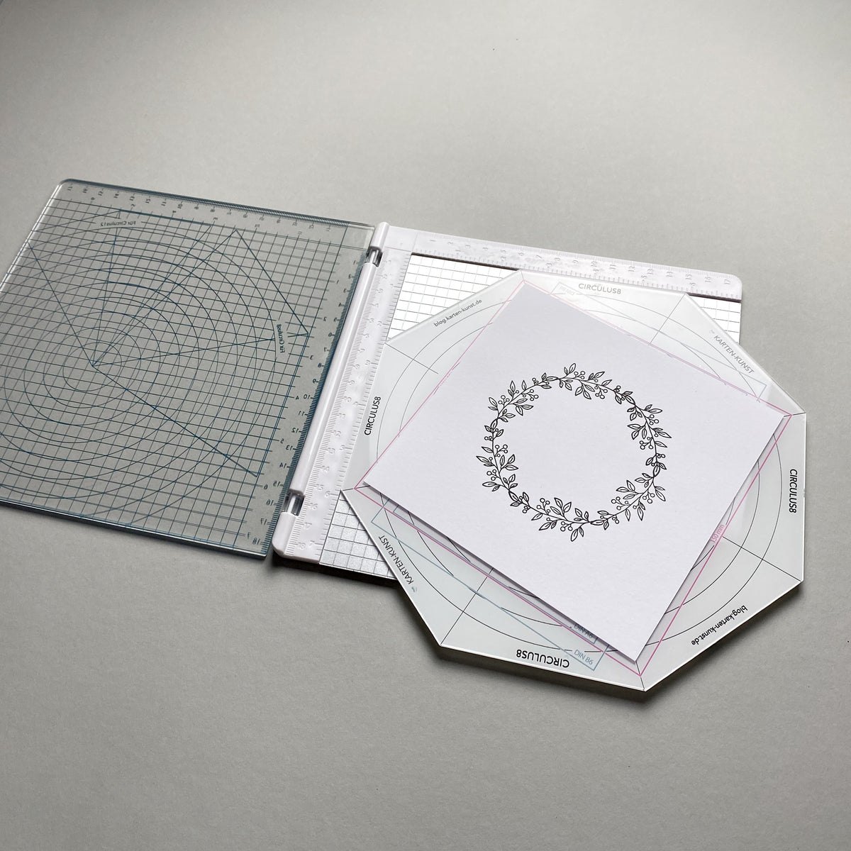 Karten-Kunst Stempelsetzer mit Raster & Circulus-Hilfslinien