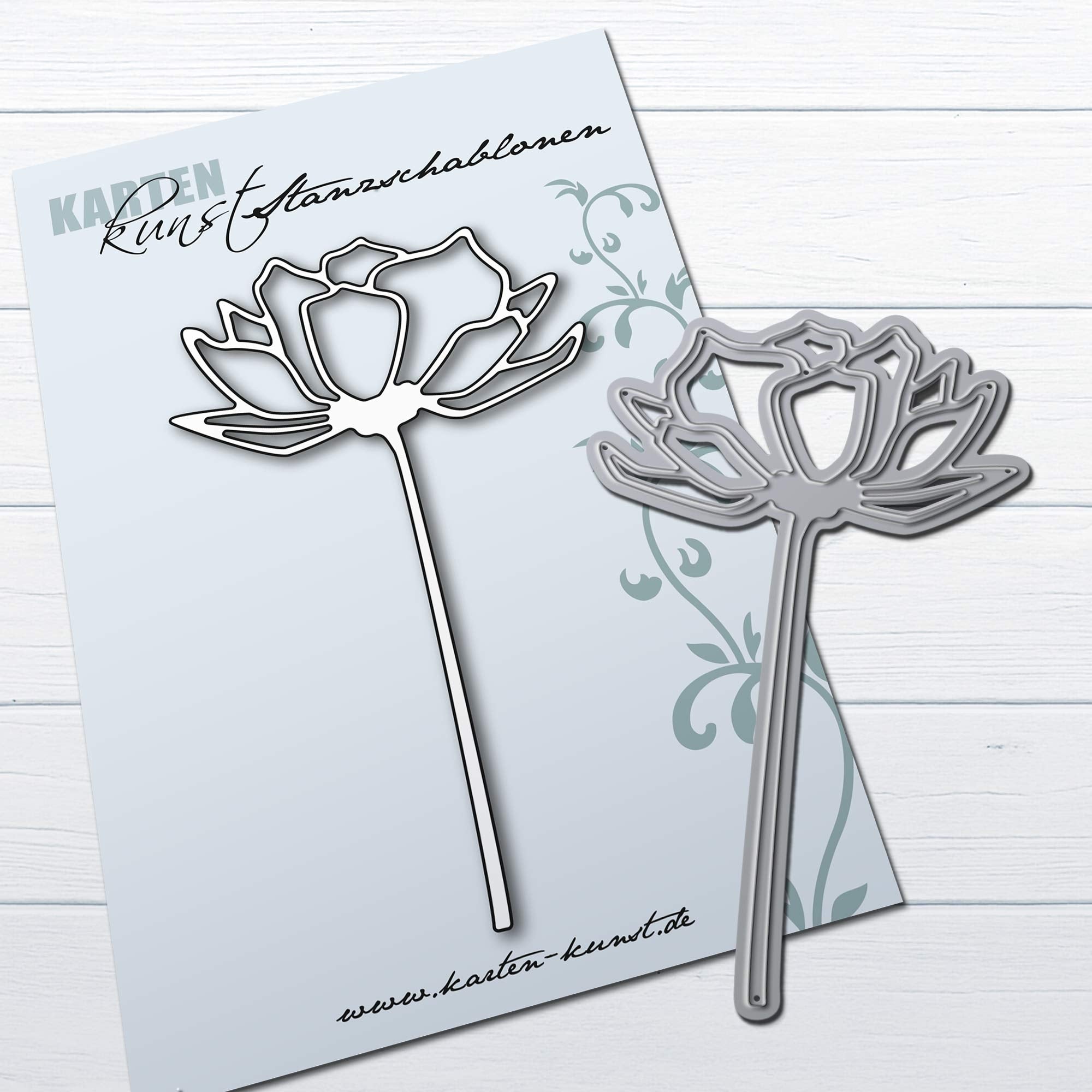 Stanzschablone Blume Carissa Bloom – Zarte florale Stanze 6,3 x 11 cm
