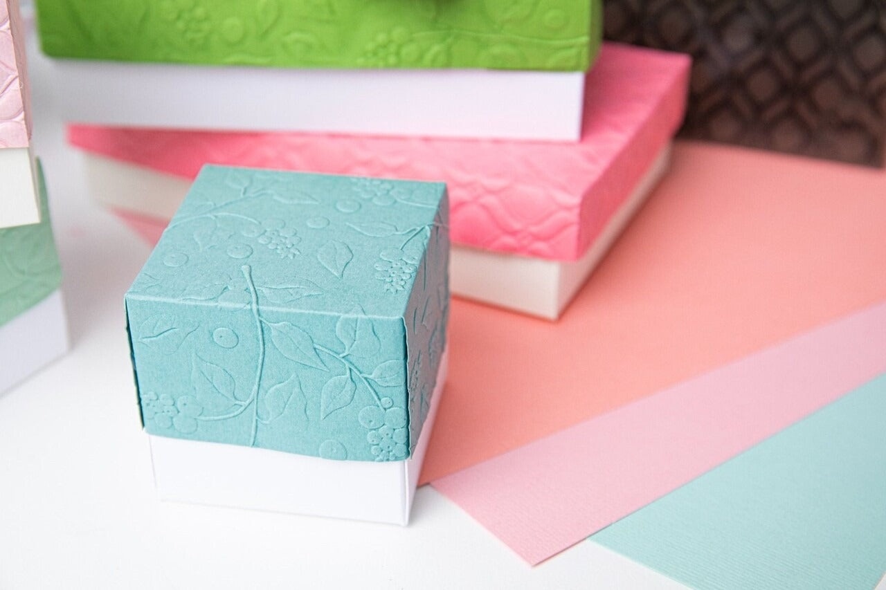 Sizzix 3D Texture Fades Embossing Folder GROSS A5 - Snowberry
